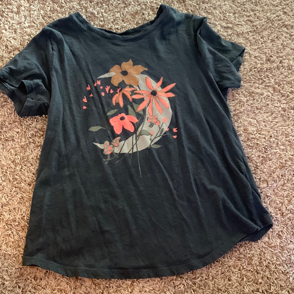 Short sleeve old navy flower shirt